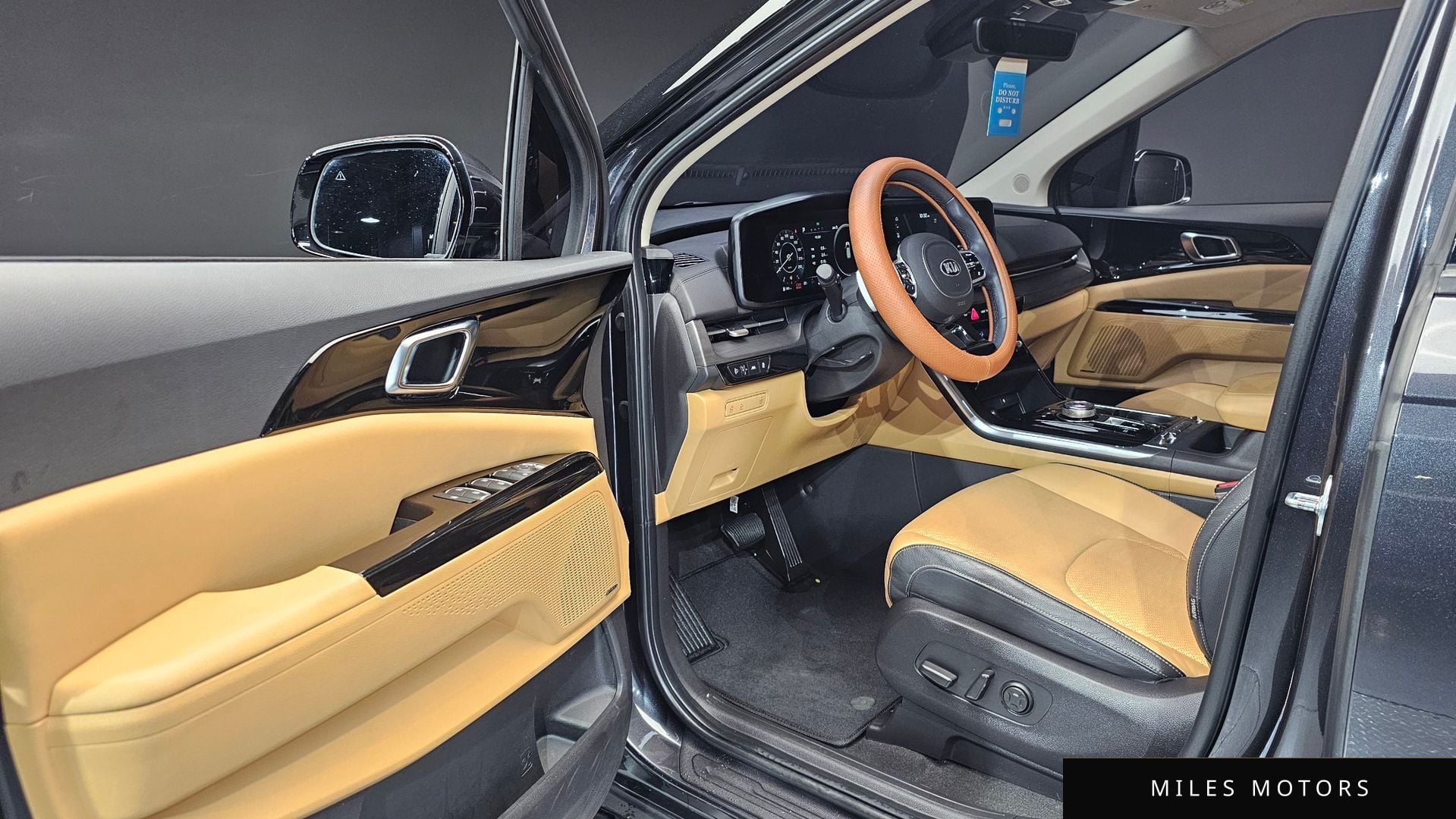 Kia Carnival 2021 — миниатюра 10