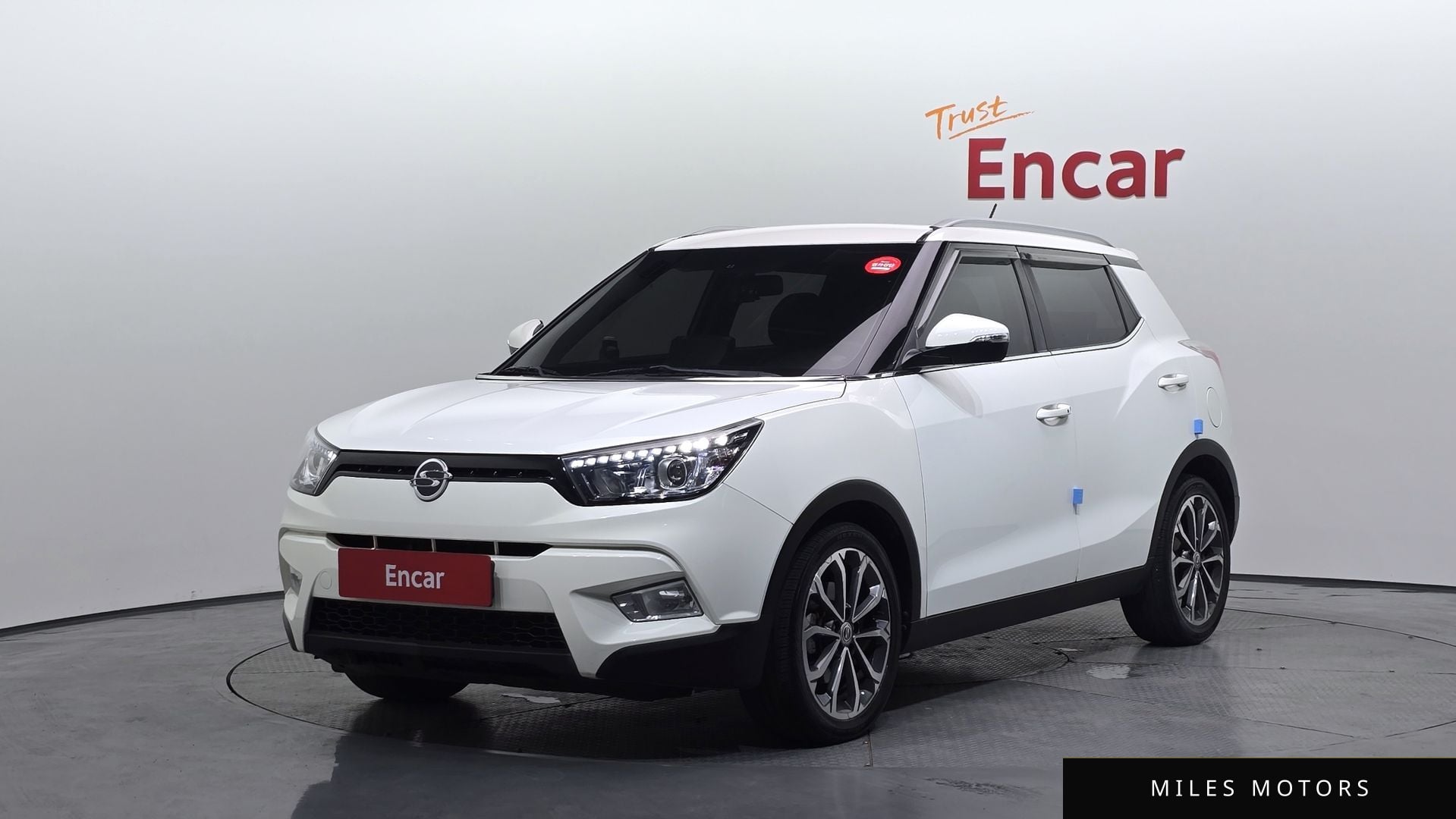 KG Mobility Tivoli 2017 — фото 1 из 12
