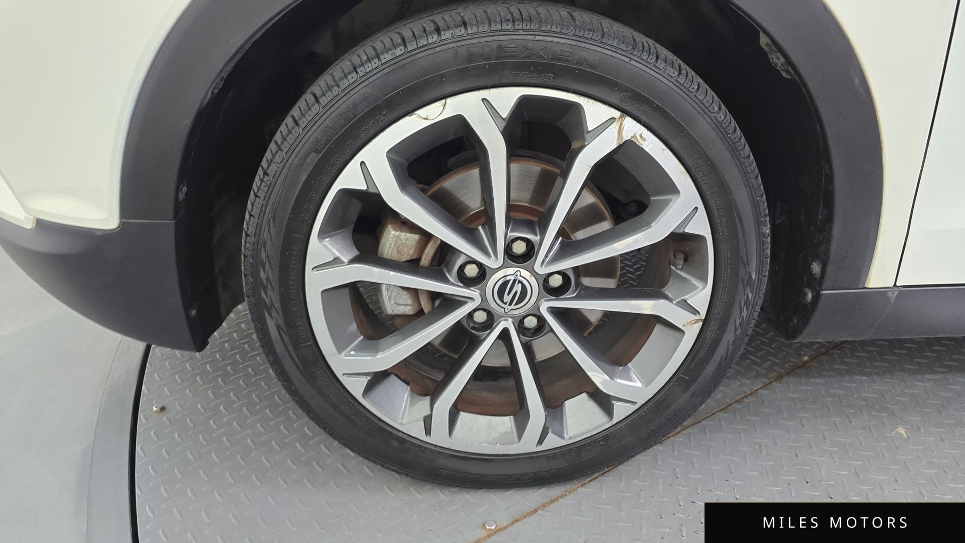 KG Mobility Tivoli 2017 — миниатюра 5