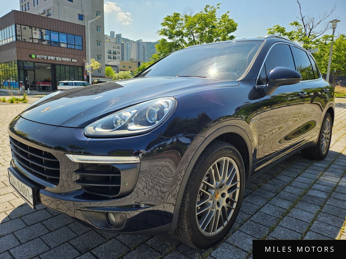 Porsche Cayenne 2016 — миниатюра 3
