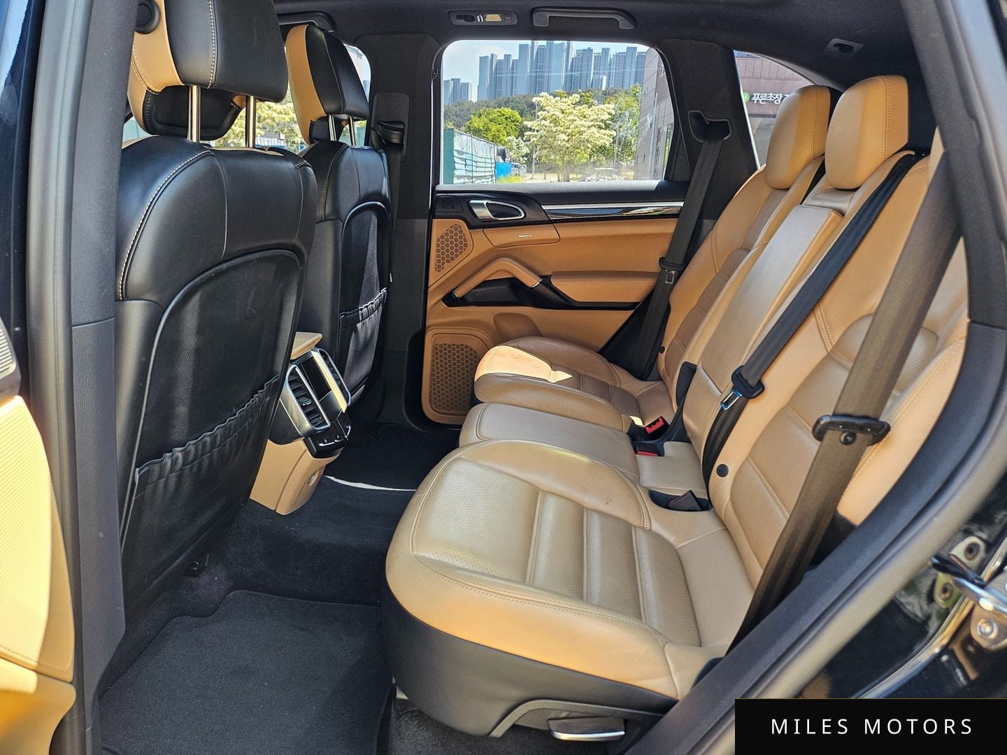 Porsche Cayenne 2016 — миниатюра 10