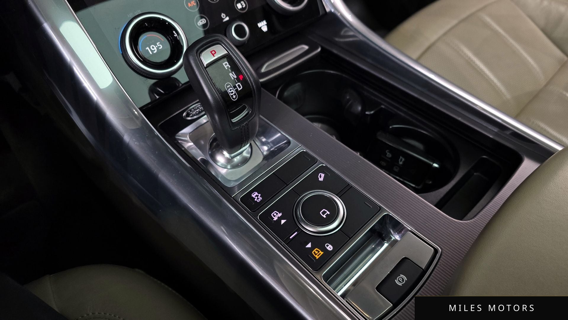 Land Rover Range Rover Sport 2019 — миниатюра 9