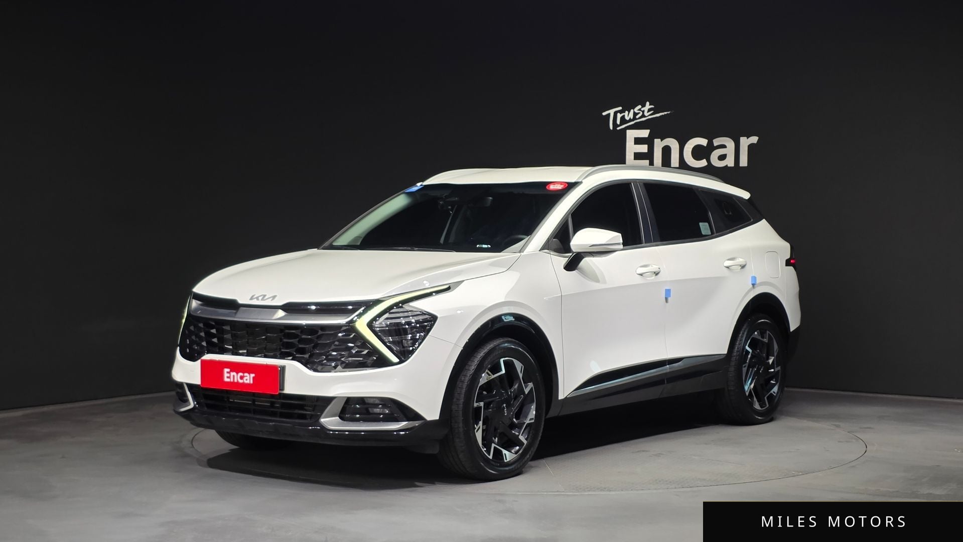 Kia Sportage 2023 — фото 1 из 12