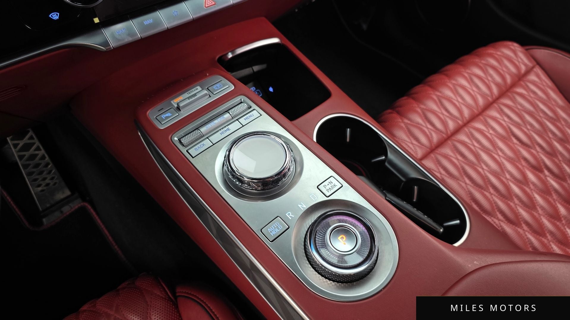 Genesis GV70 2022 — миниатюра 12
