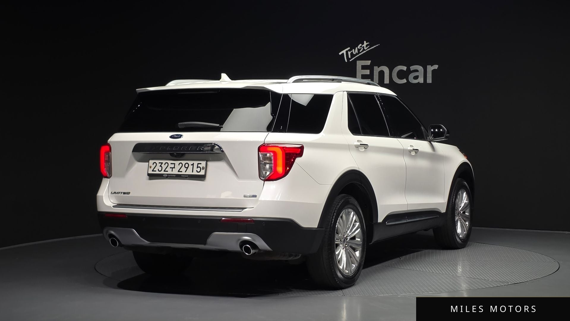 Ford Explorer 2020 — миниатюра 2