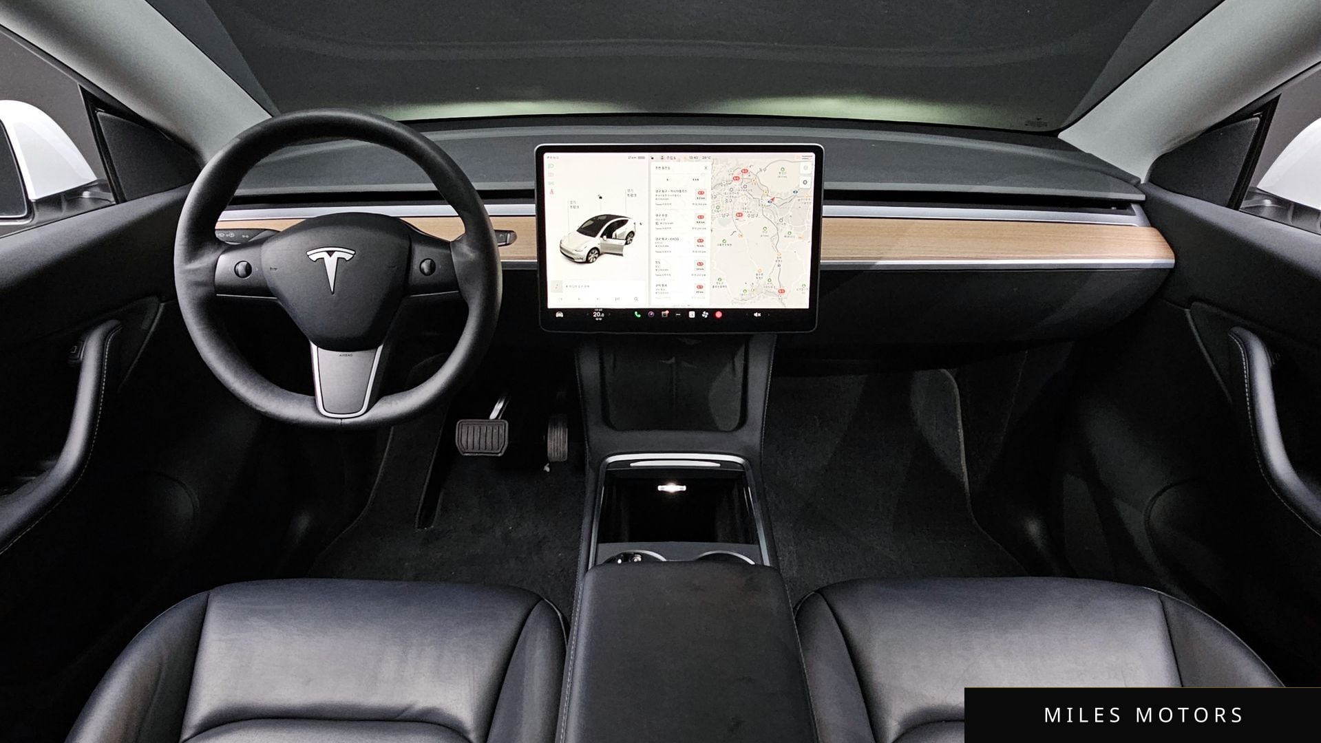 Tesla Model Y 2021 — миниатюра 10