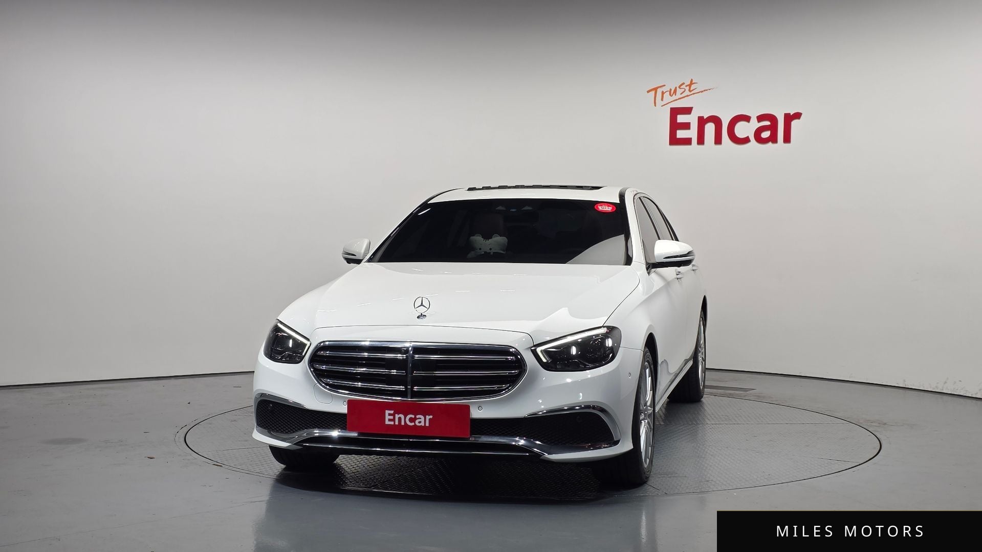 Mercedes-Benz E-Class W213 2023 — миниатюра 3