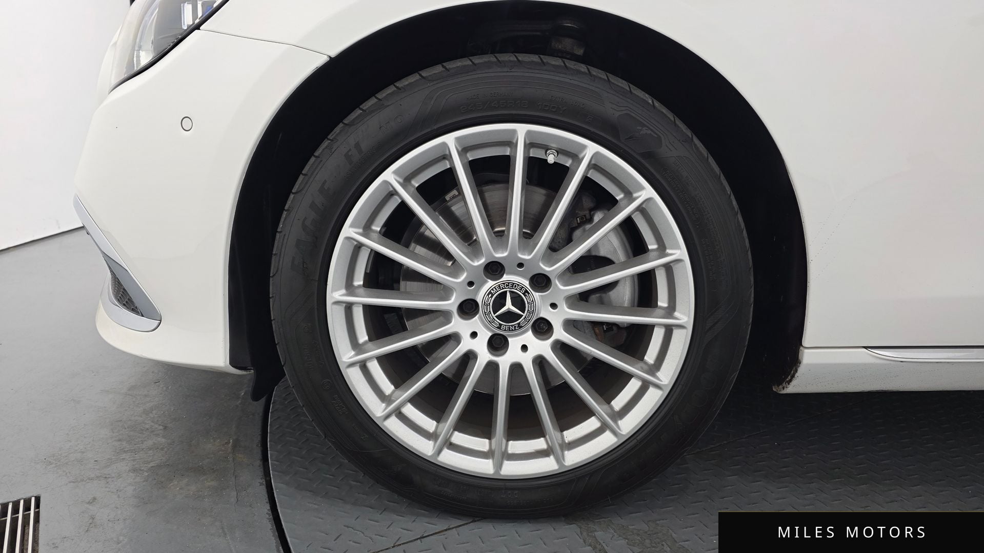 Mercedes-Benz E-Class W213 2023 — миниатюра 5