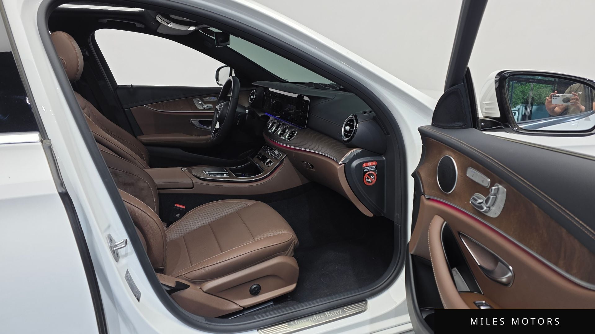 Mercedes-Benz E-Class W213 2023 — миниатюра 11