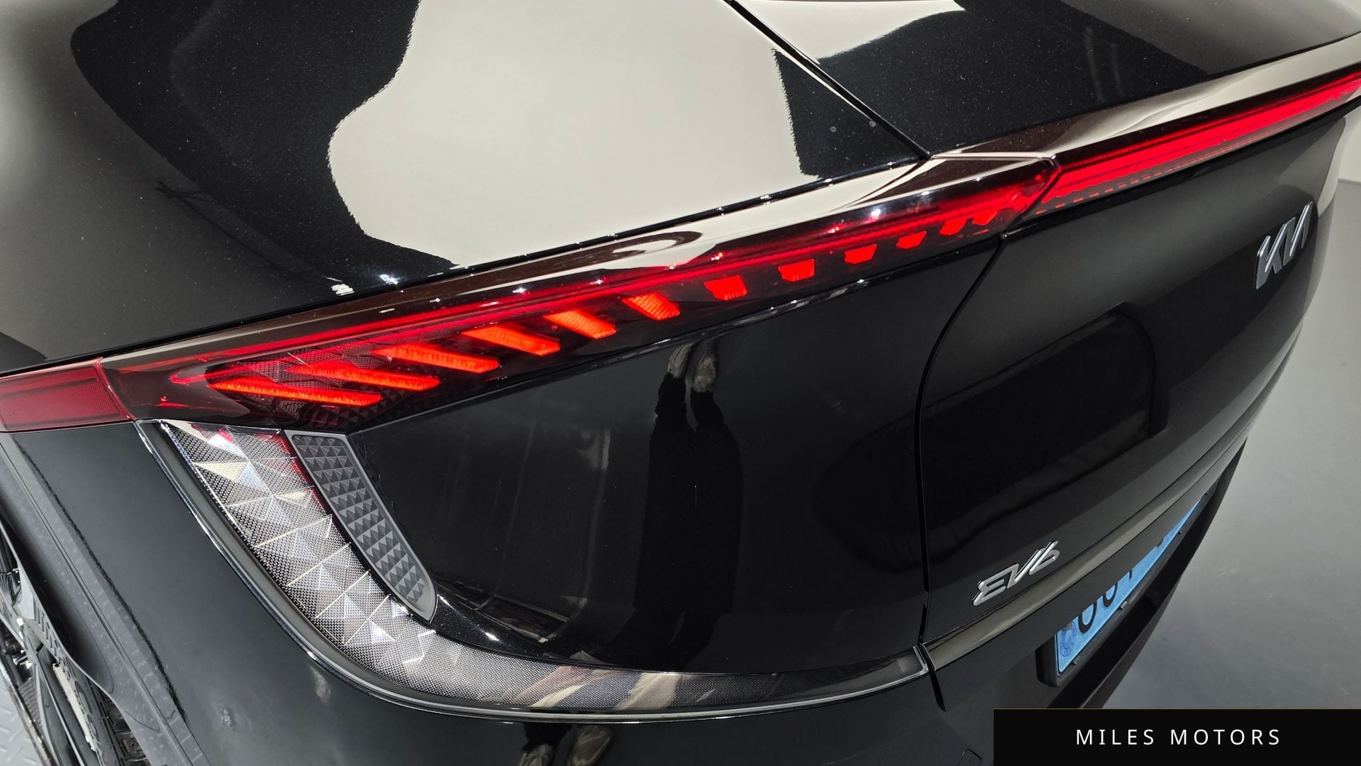Kia EV6 2022 — миниатюра 8