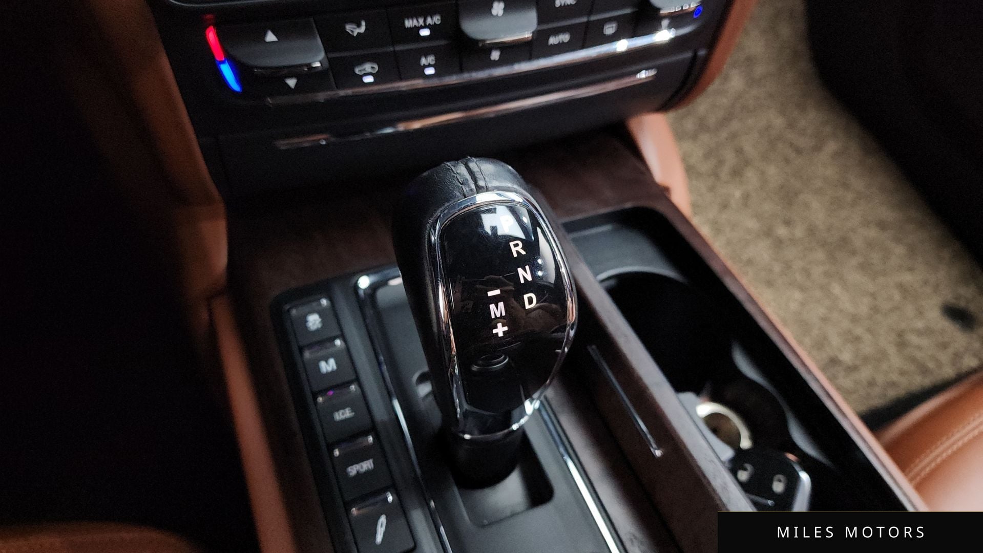 Maserati Quattroporte 2017 — миниатюра 11