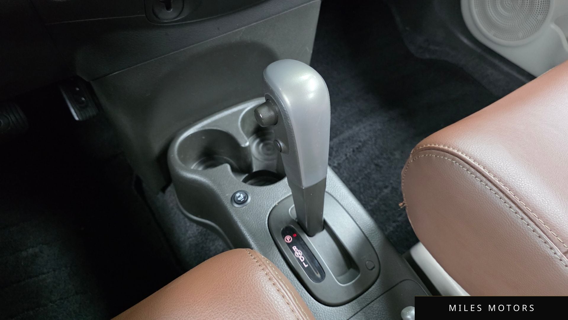 Nissan Cube 2014 — миниатюра 9