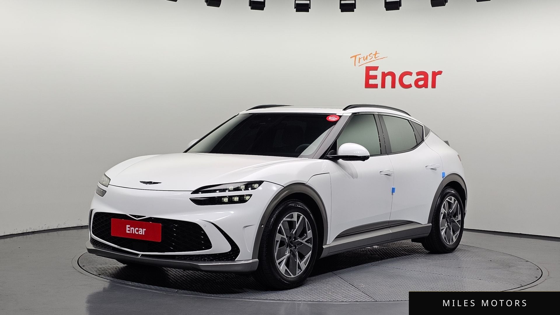 Genesis GV60 2022 — фото 1 из 12