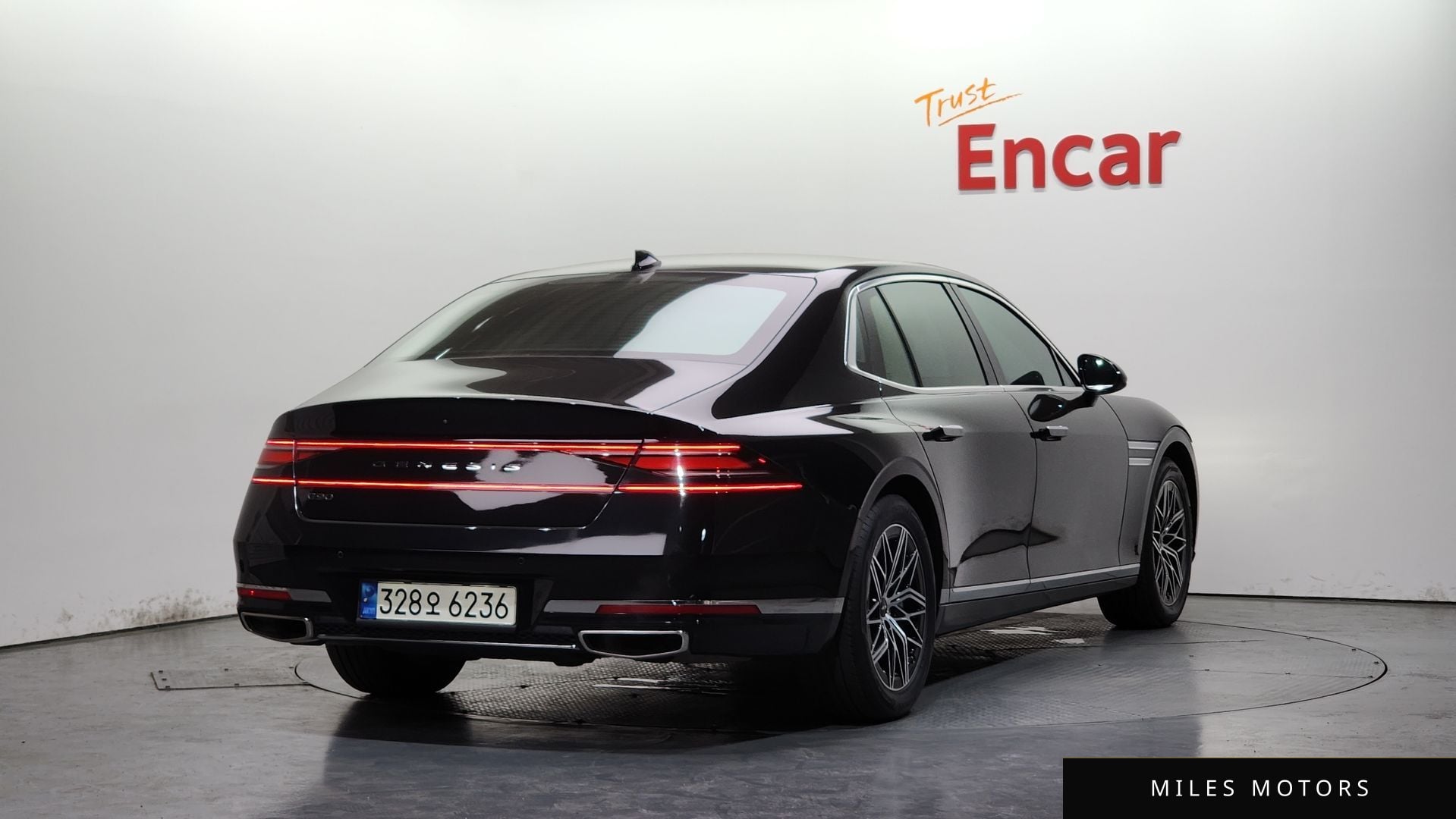 Genesis G90 (RS4) 2022 — миниатюра 2