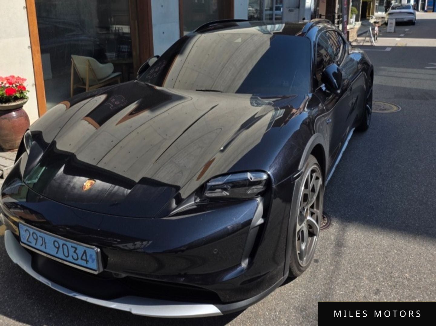 Porsche Taycan 2024 — миниатюра 2