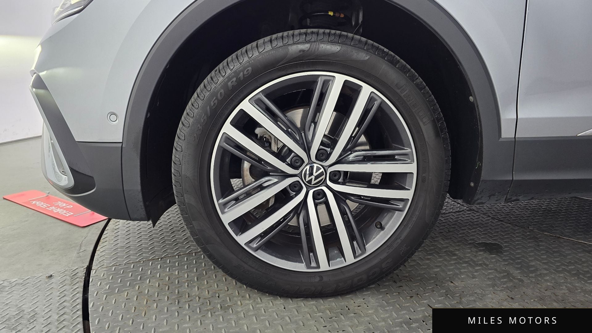 Volkswagen Tiguan 2023 — миниатюра 5