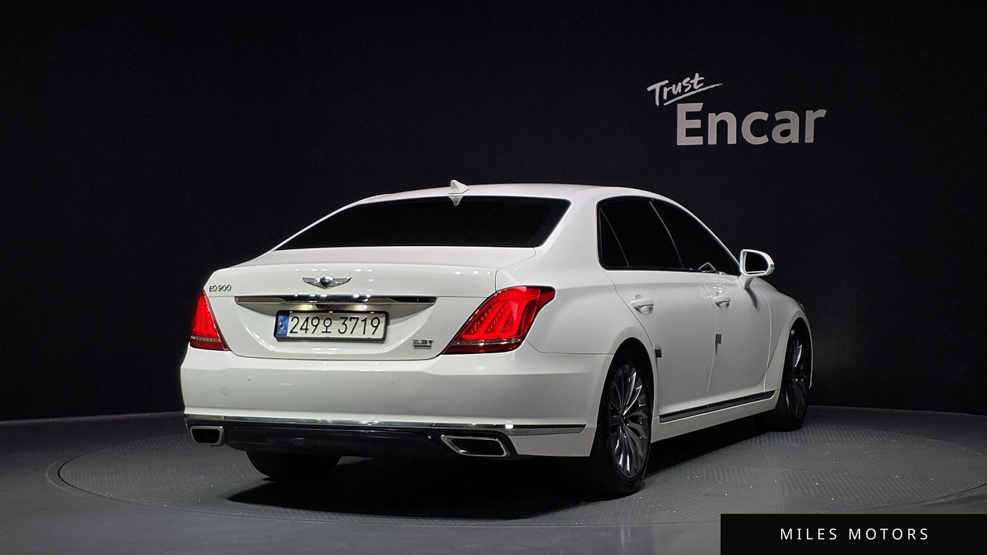 Genesis EQ900 2016 — миниатюра 2