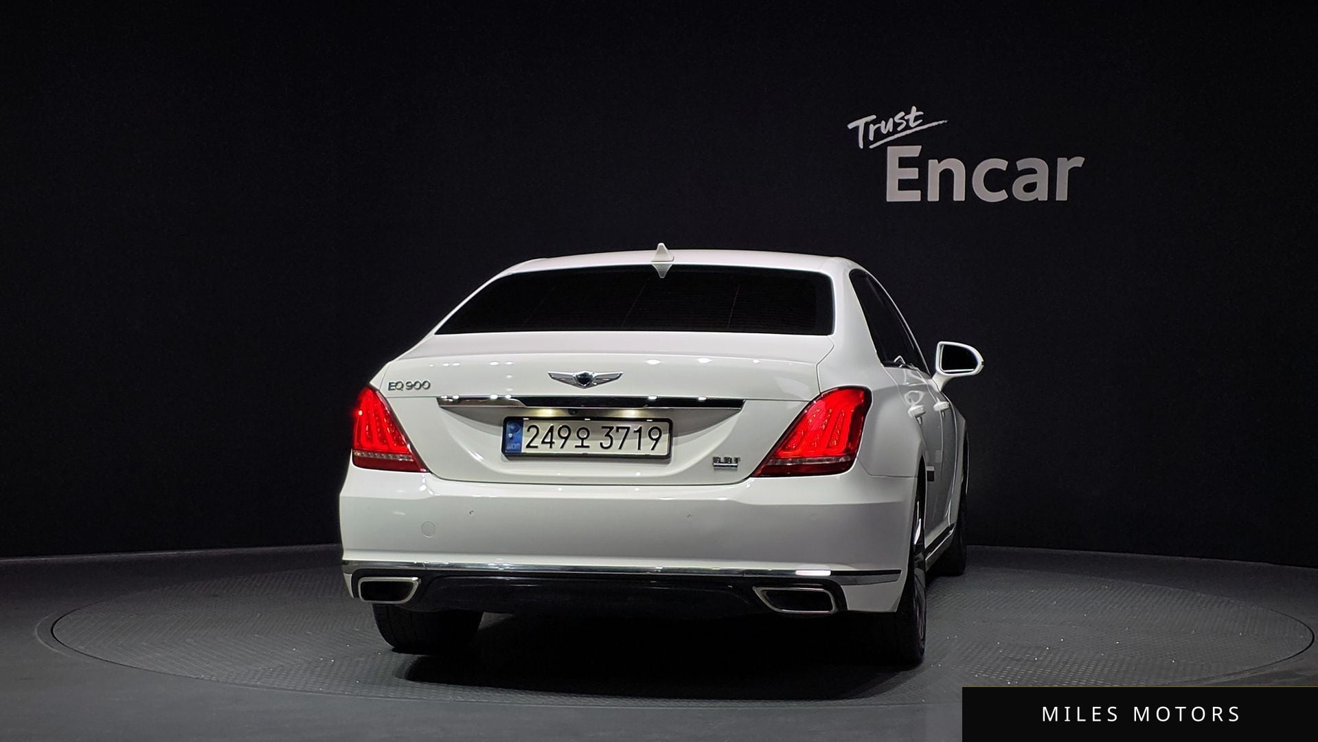 Genesis EQ900 2016 — миниатюра 4