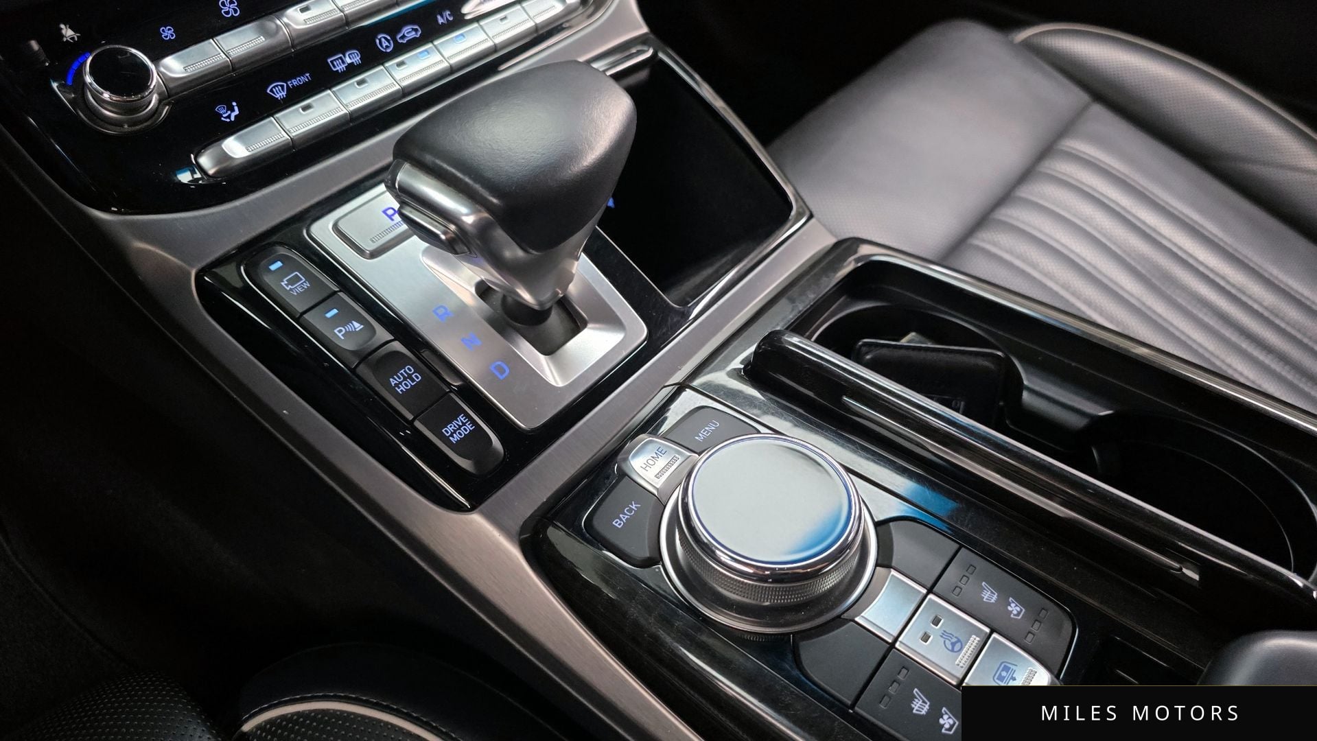 Genesis EQ900 2016 — миниатюра 9