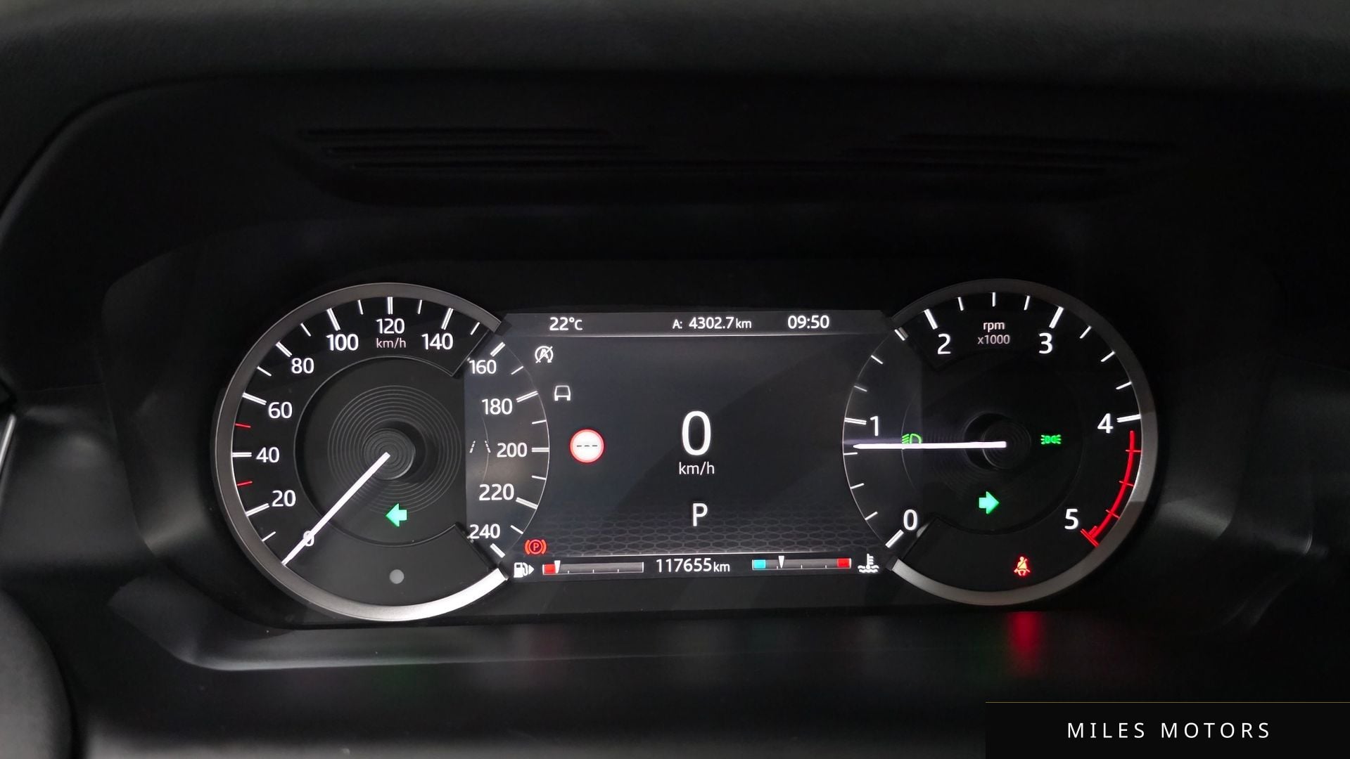 Land Rover Discovery Sport 2020 — миниатюра 10