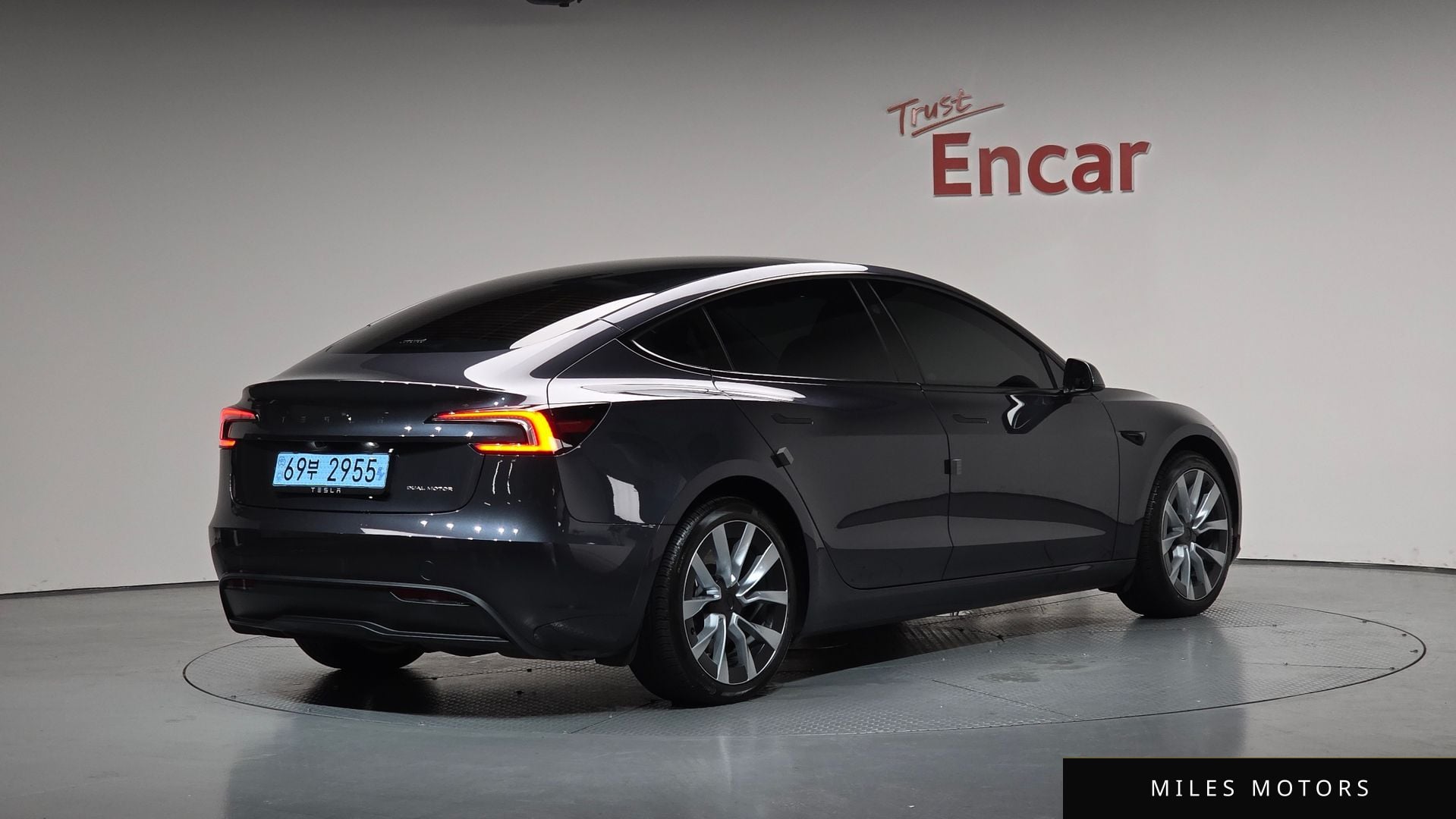 Tesla Model 3 2025 — фото 1 из 12