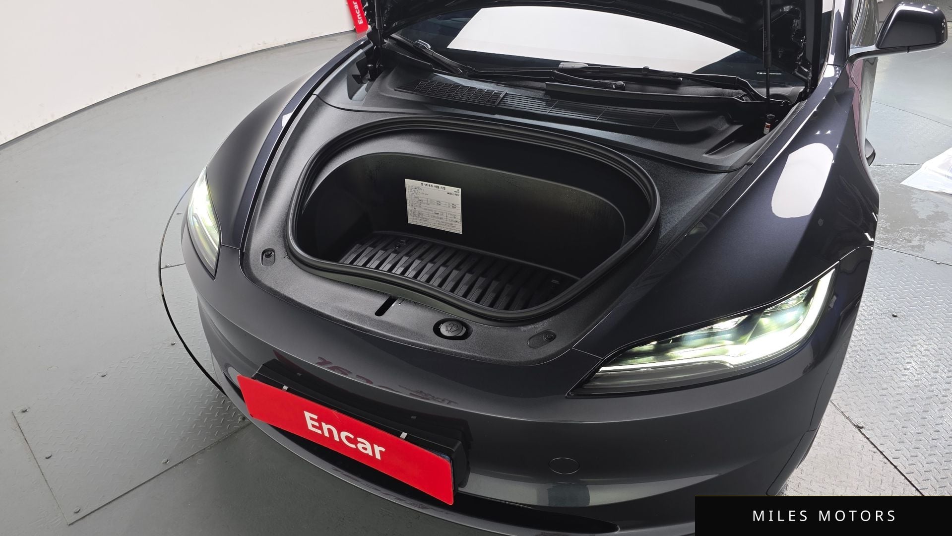 Tesla Model 3 2025 — миниатюра 5