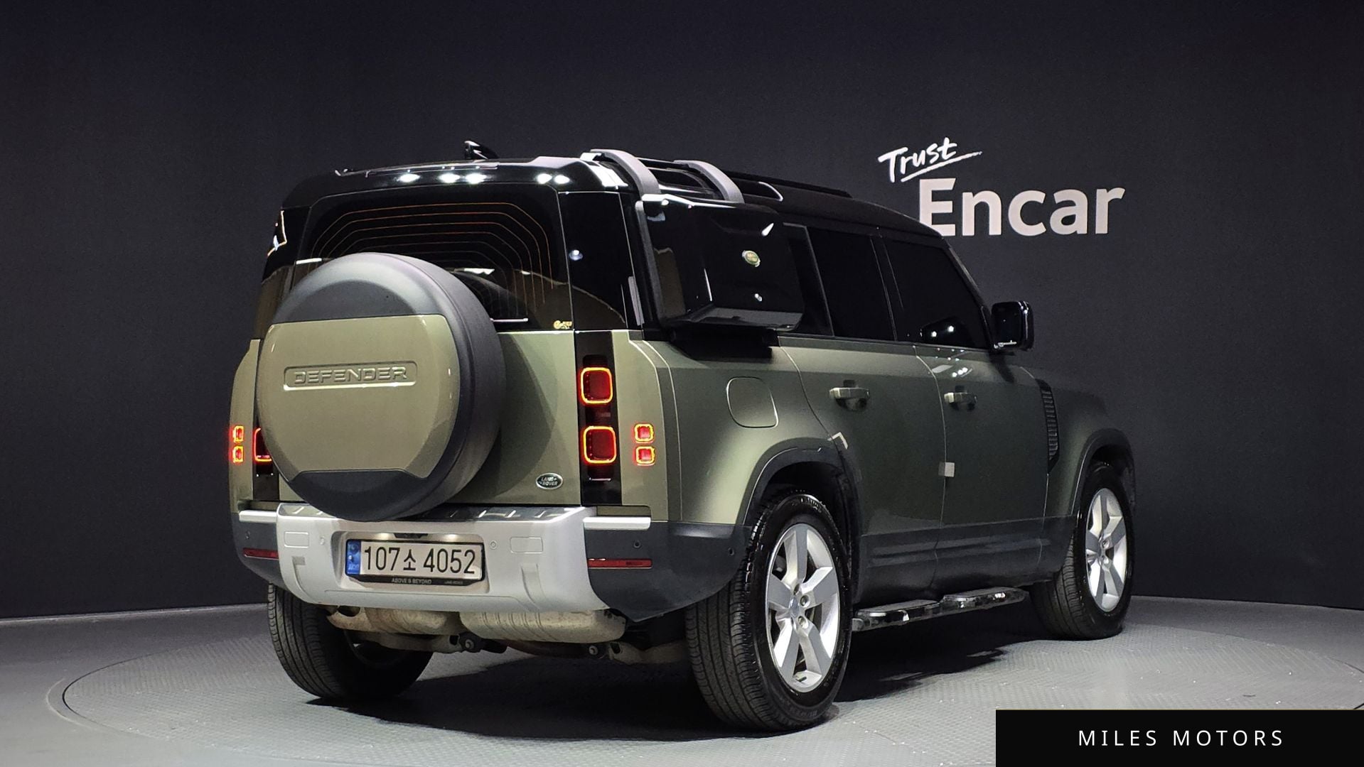 Land Rover Defender 2022 — миниатюра 2