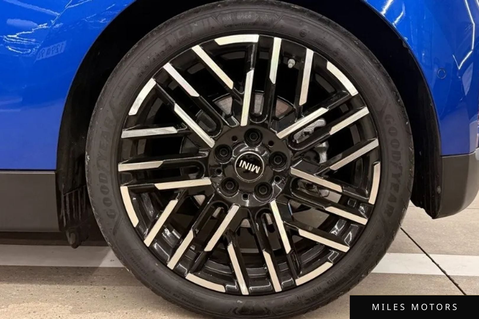 MINI Cooper 2024 — миниатюра 5