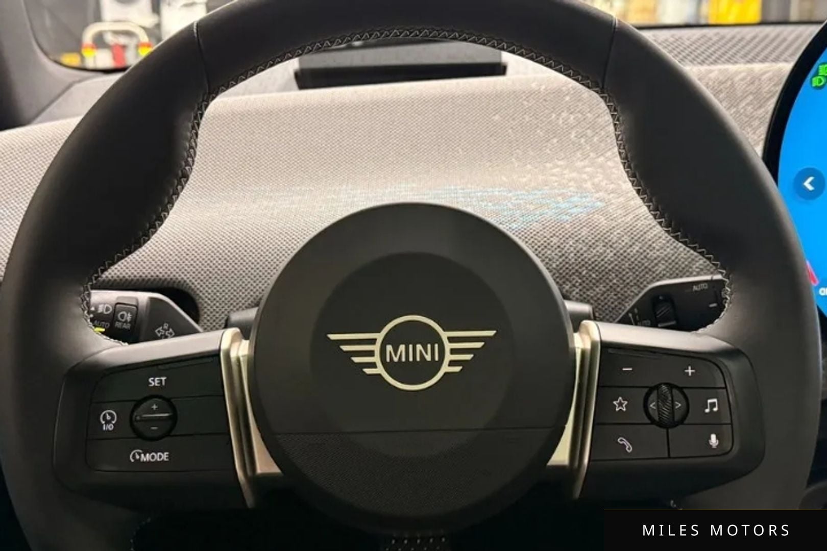 MINI Cooper 2024 — миниатюра 12