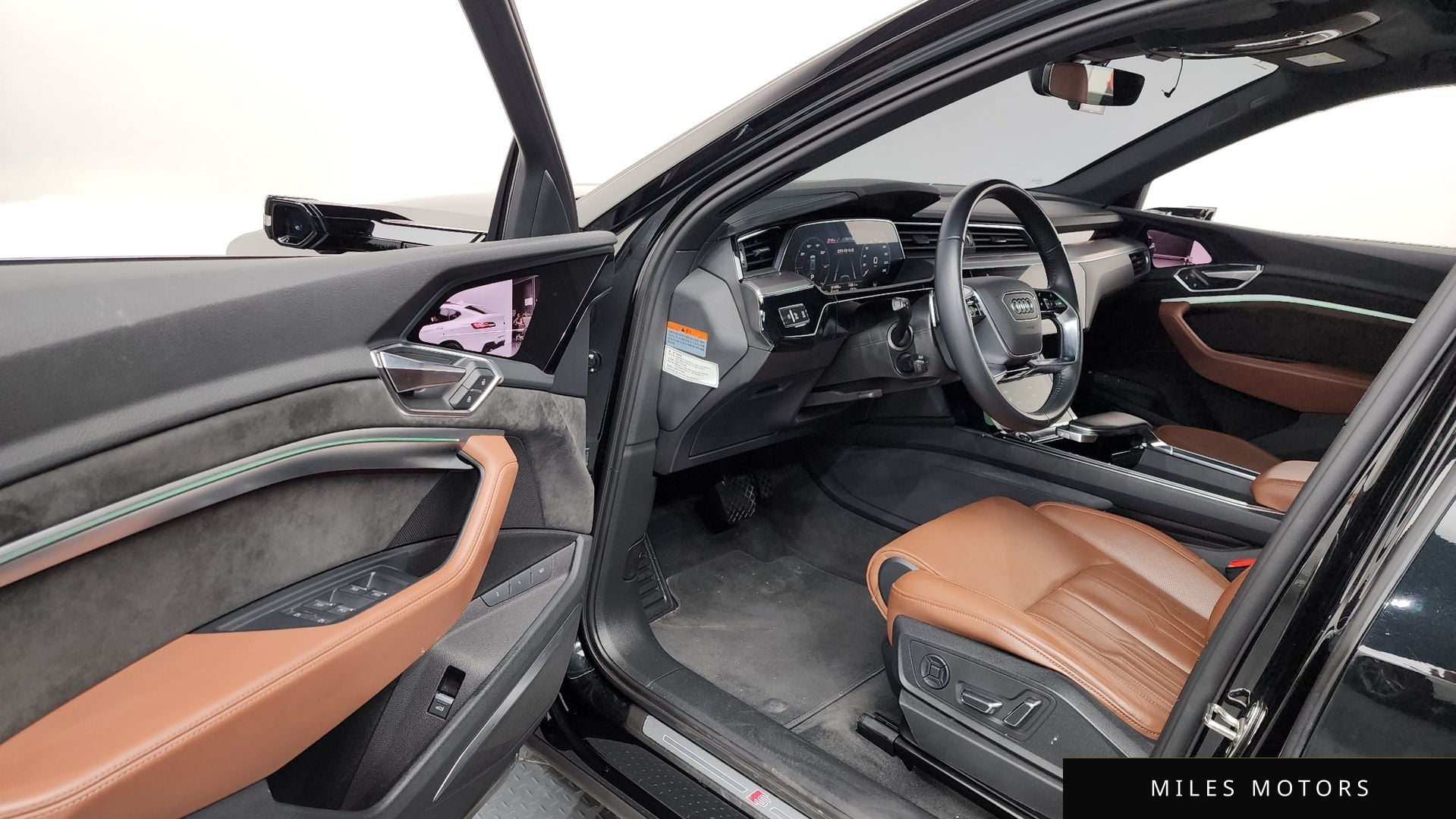 Audi e-tron 2021 — миниатюра 10