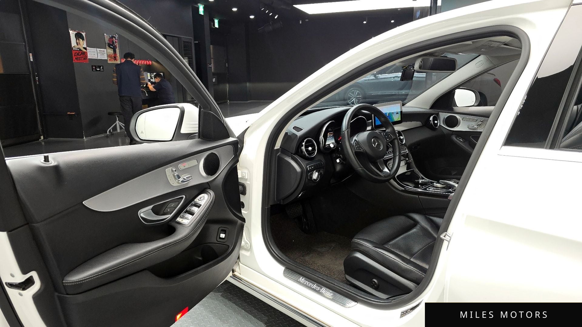 Mercedes-Benz C-Class W205 2018 — миниатюра 10