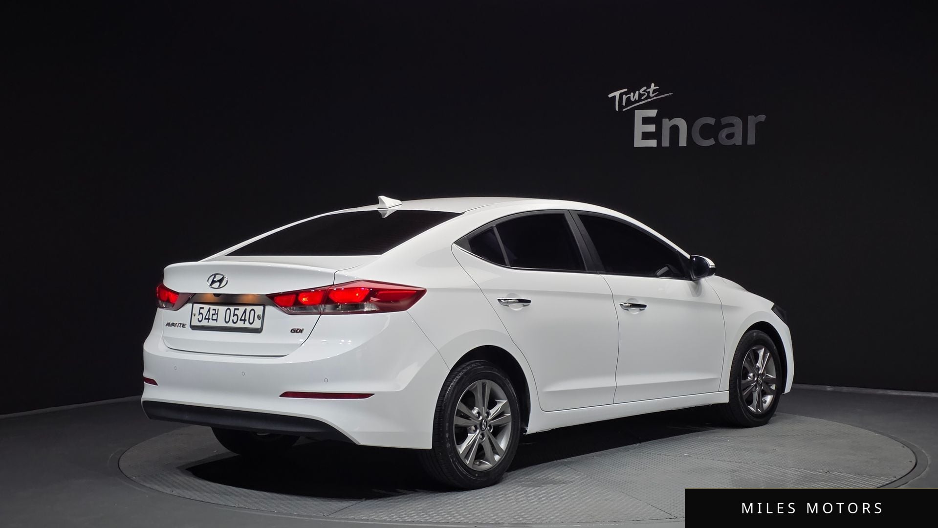 Hyundai AVANTE 2016 — миниатюра 2