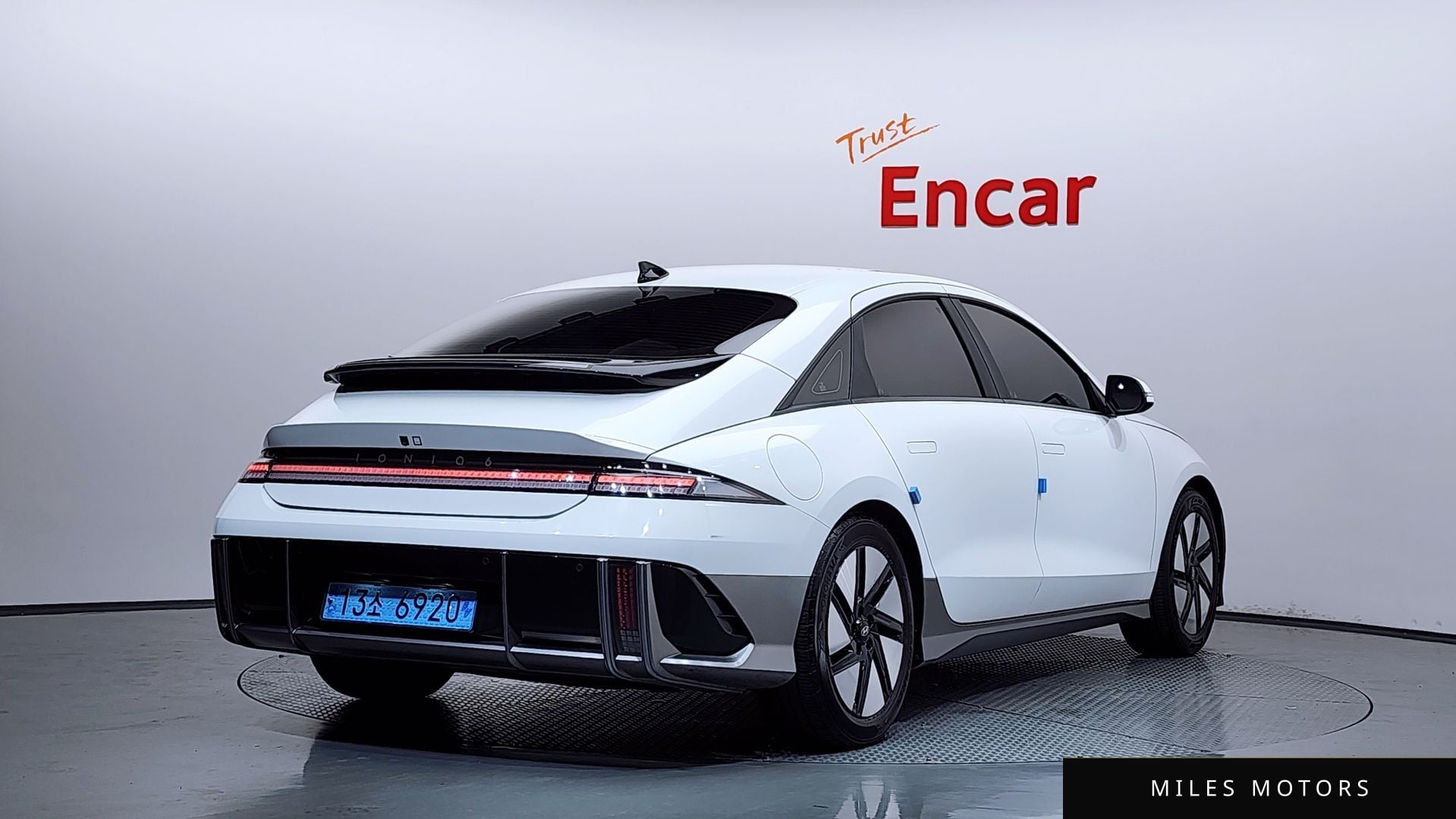 Hyundai Ioniq6 2023 — миниатюра 2