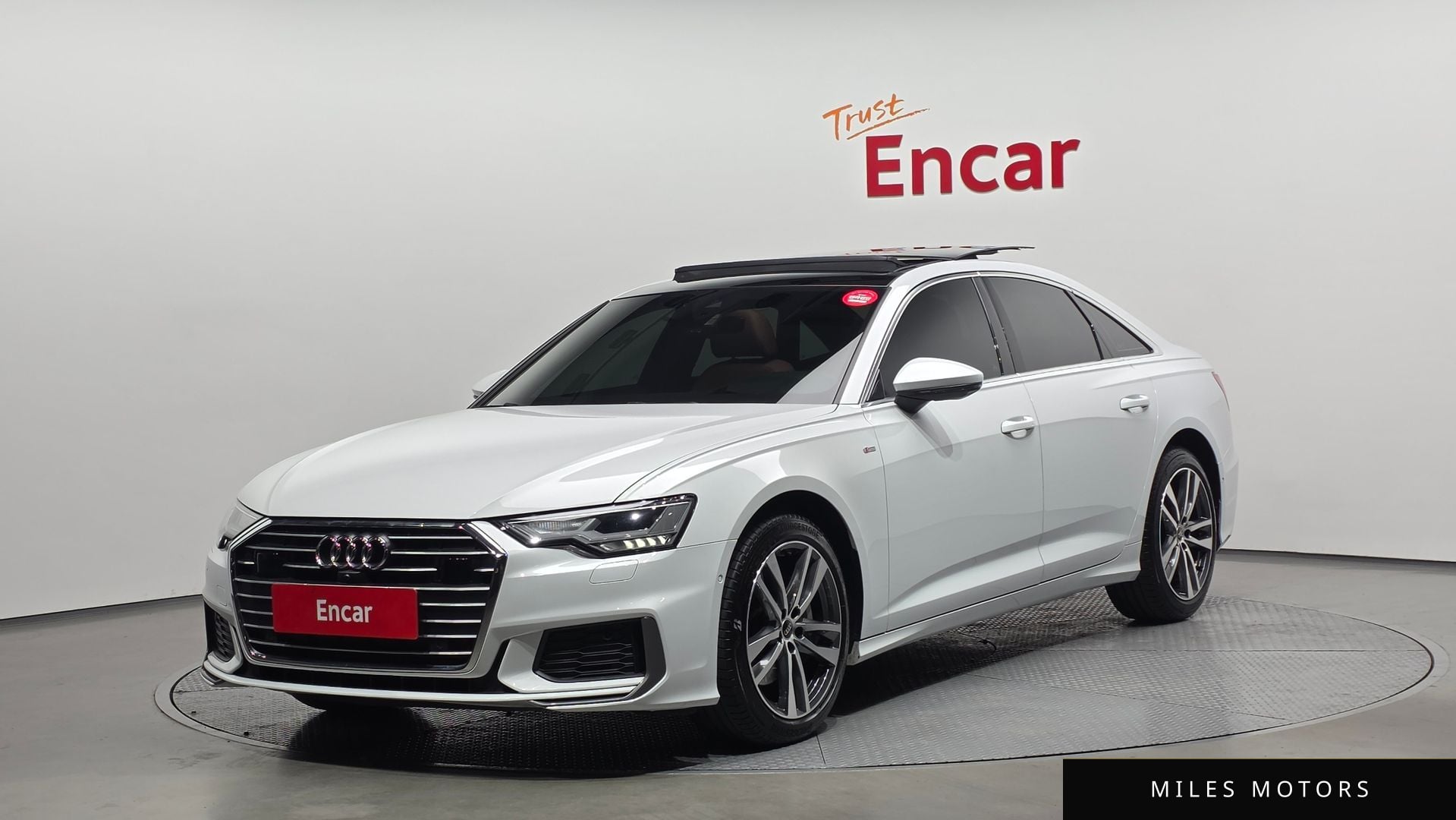 Audi A6 (C8) 2023 — фото 1 из 12