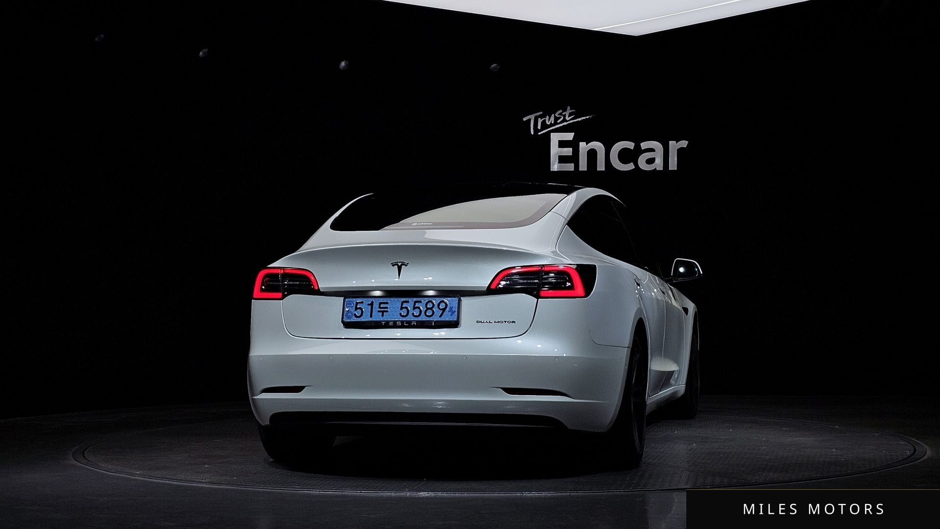 Tesla Model 3 2022 — миниатюра 4