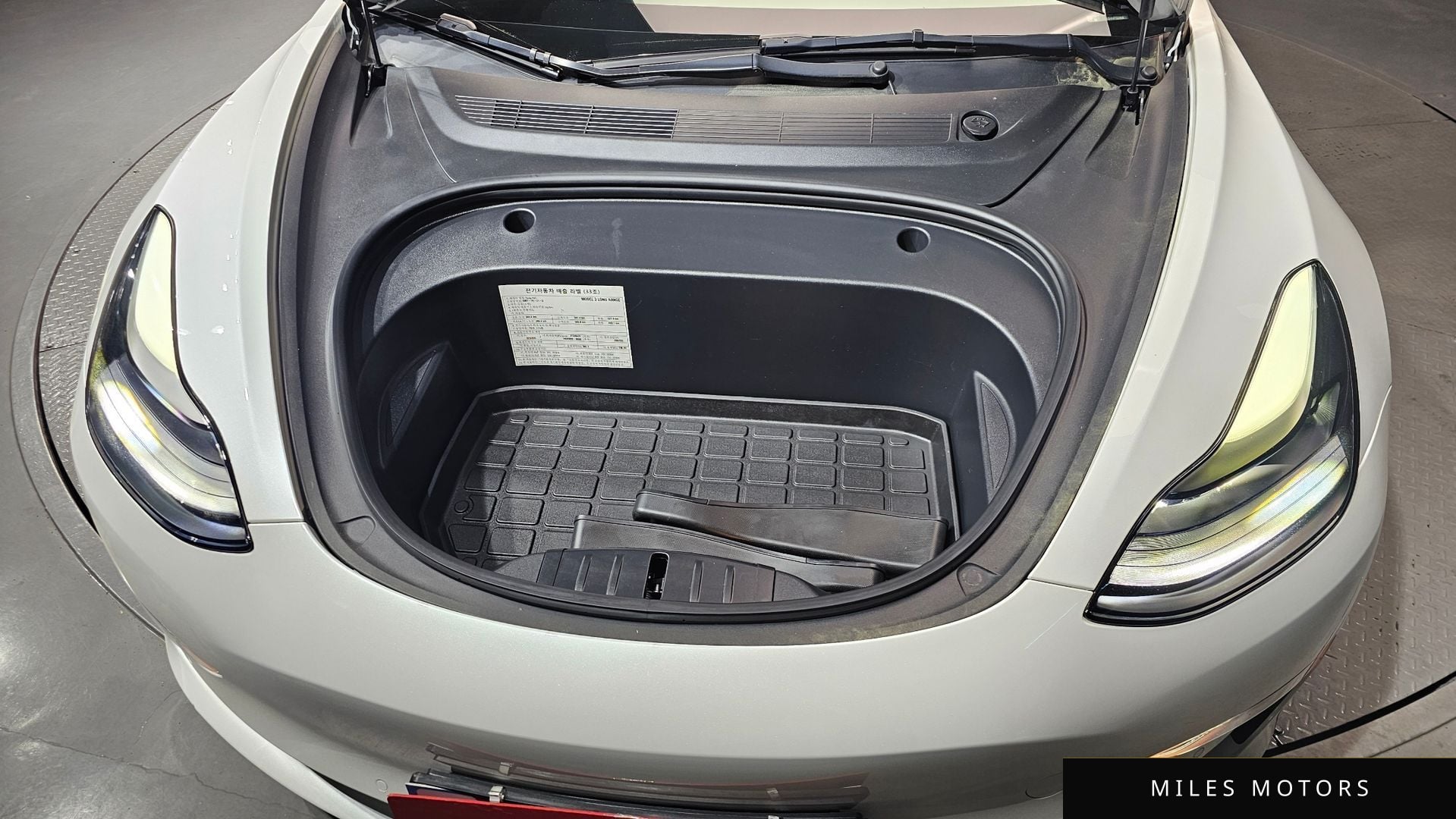 Tesla Model 3 2022 — миниатюра 6