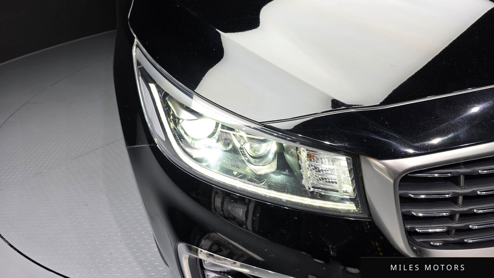 Kia Canival 2020 — миниатюра 8