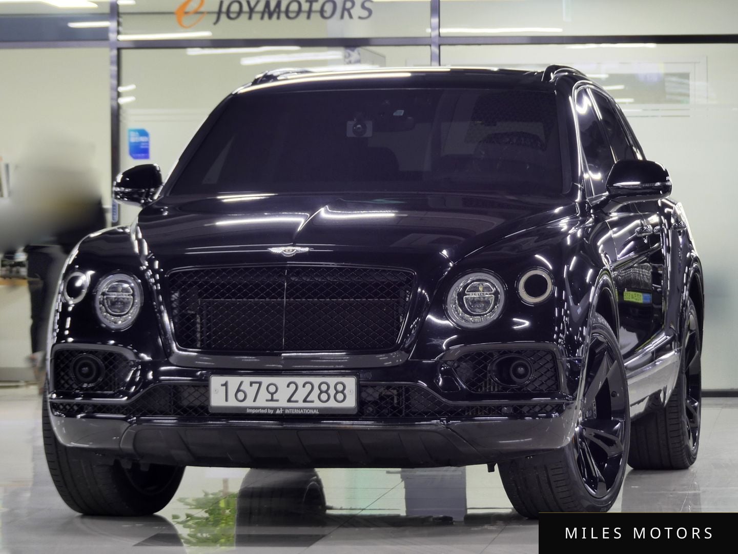 Bentley Bentayga 2020 — фото 1 из 12
