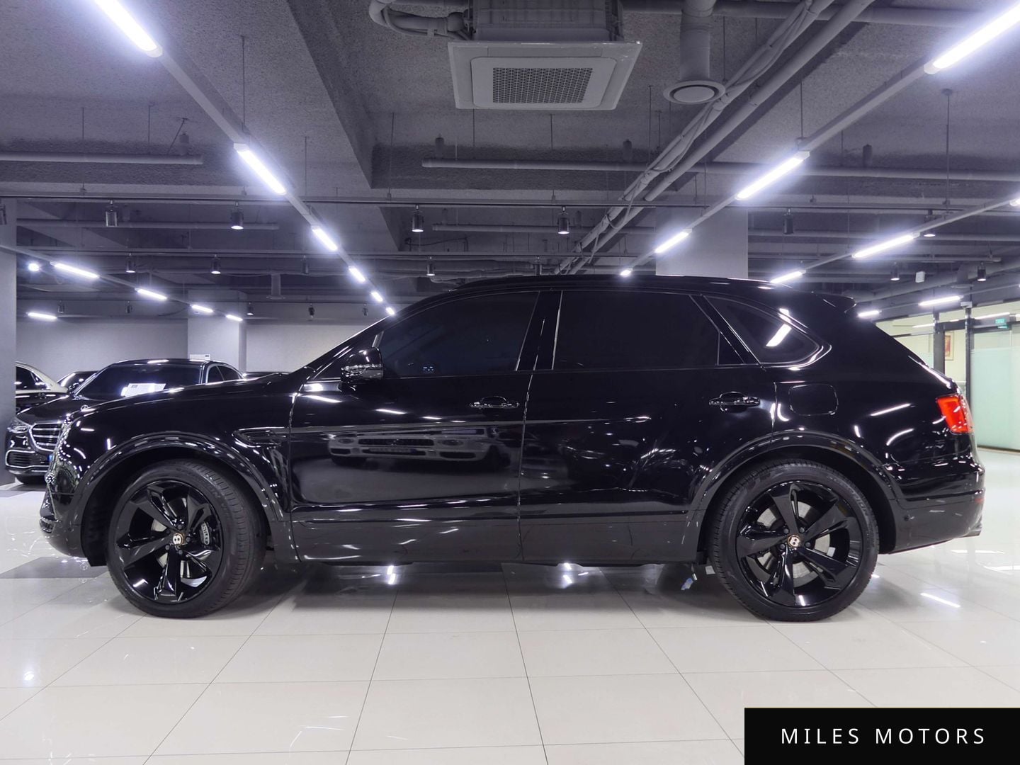 Bentley Bentayga 2020 — миниатюра 2