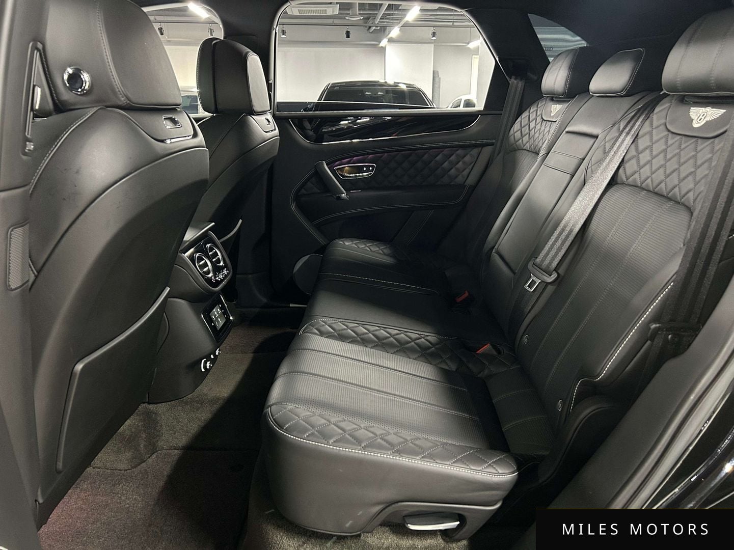 Bentley Bentayga 2020 — миниатюра 12