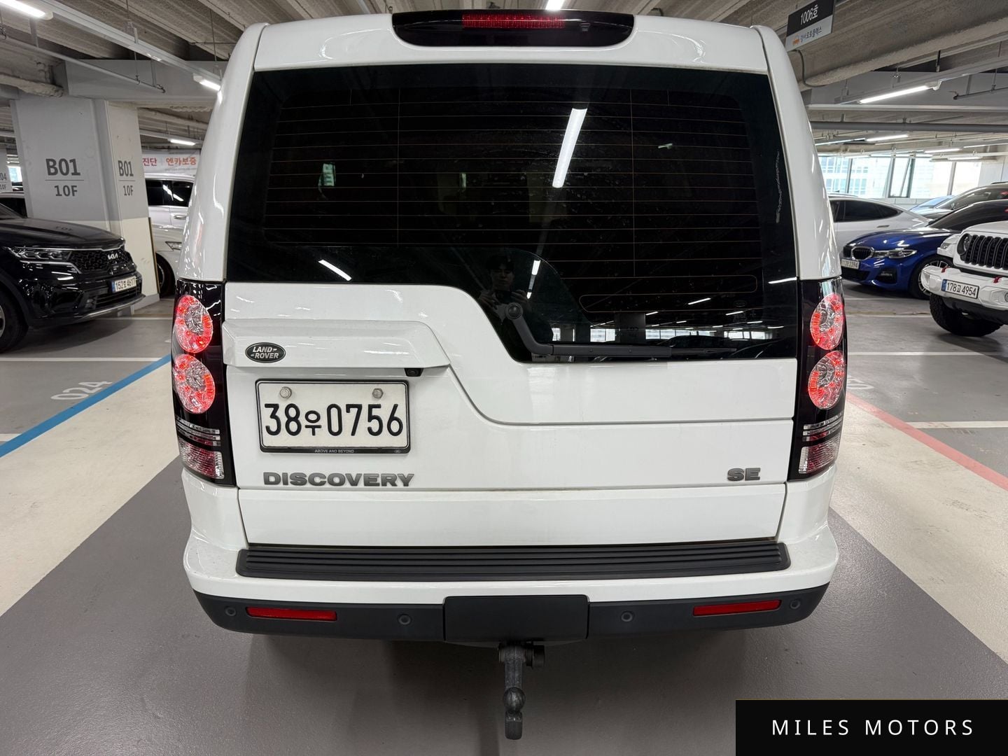 Land Rover Discovery 2016 — миниатюра 4