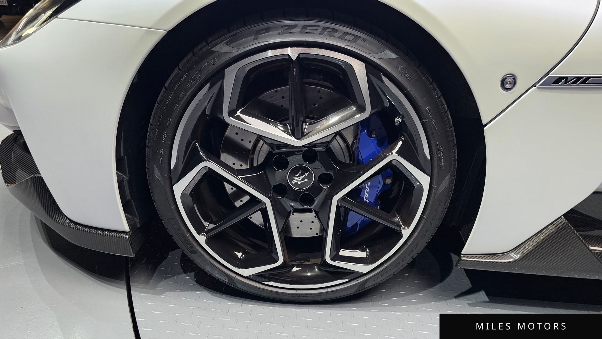 Maserati MC20 2022 — миниатюра 5