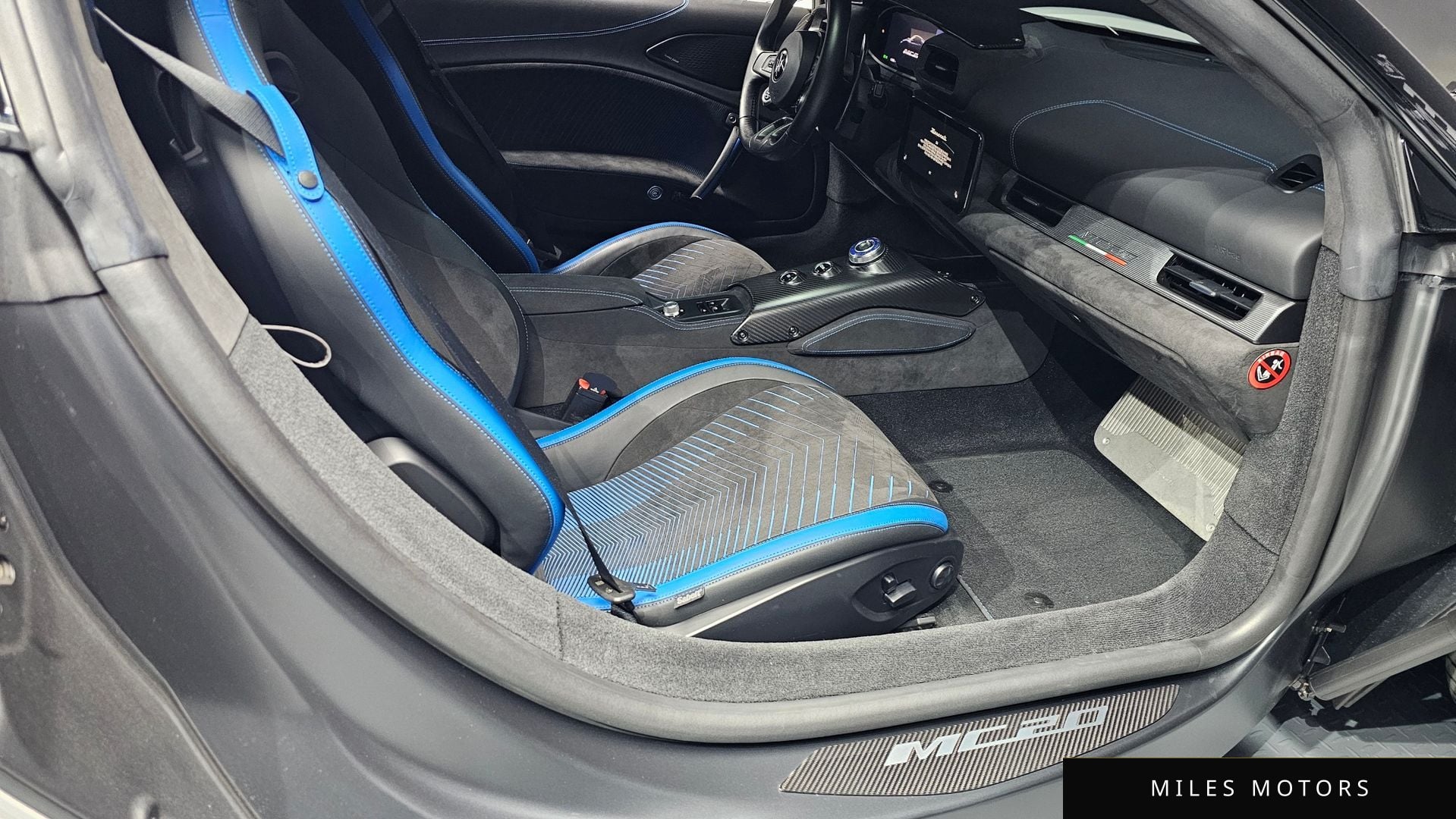 Maserati MC20 2022 — миниатюра 11