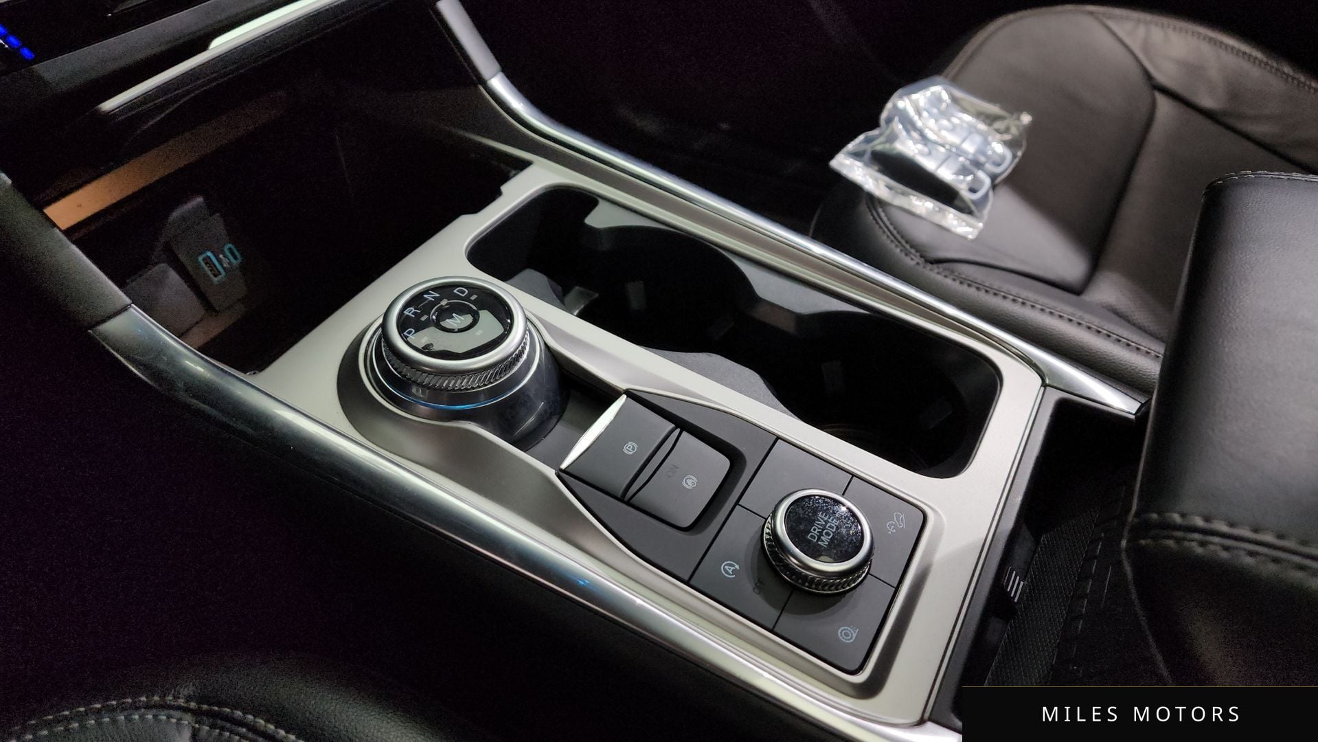 Ford Explorer 2020 — миниатюра 12