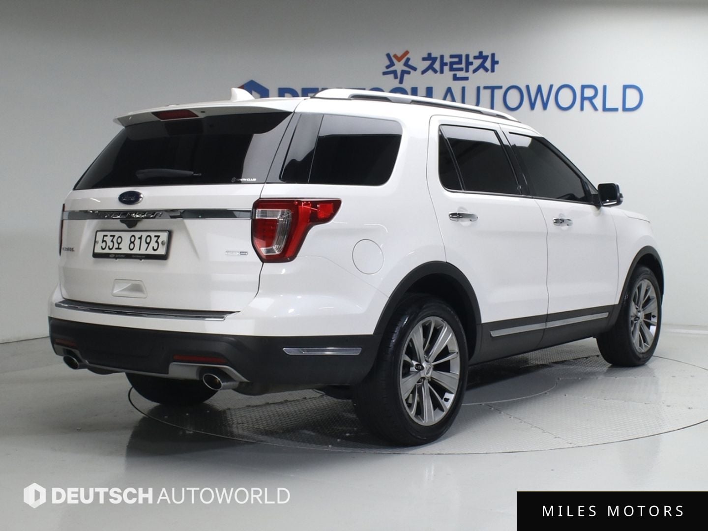 Ford Explorer 2018 — миниатюра 2