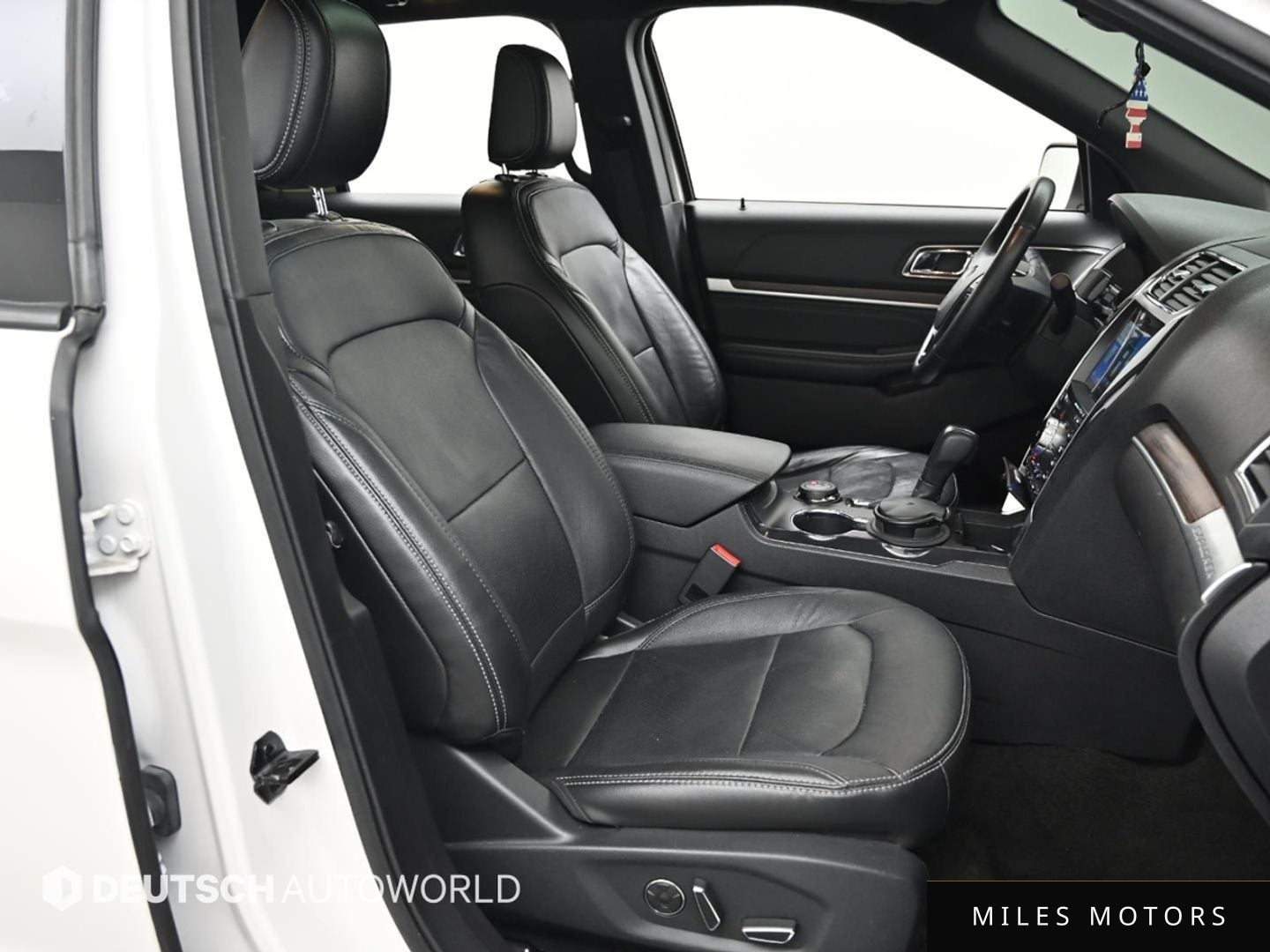 Ford Explorer 2018 — миниатюра 10