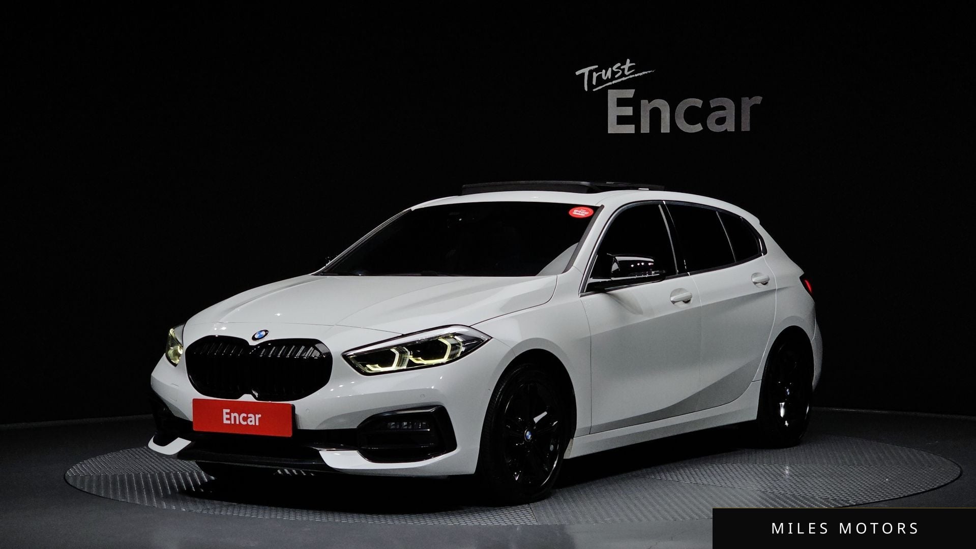 BMW 1 Series (F40) 2020 — фото 1 из 12