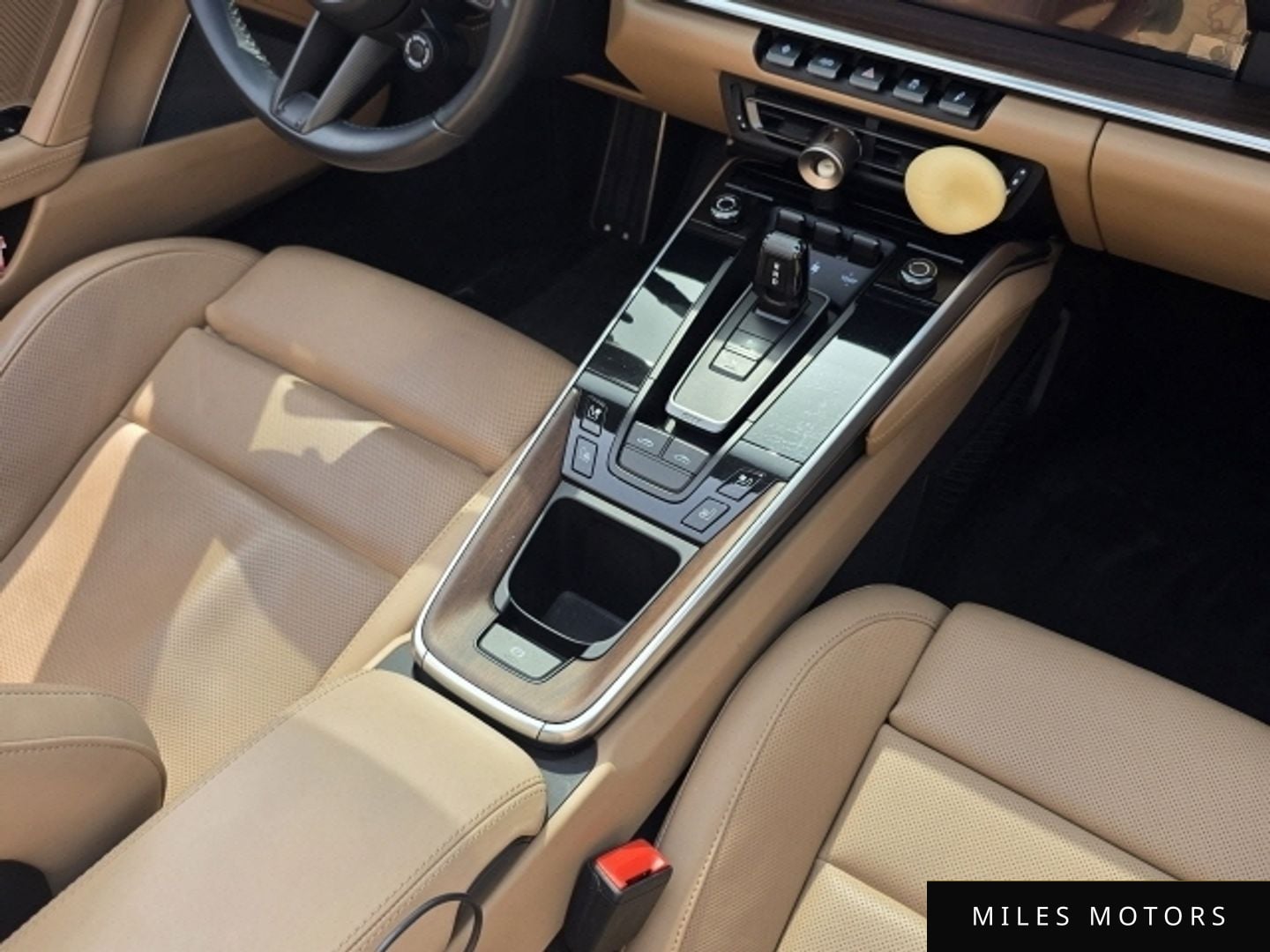 Porsche 911 (992) 2023 — миниатюра 8