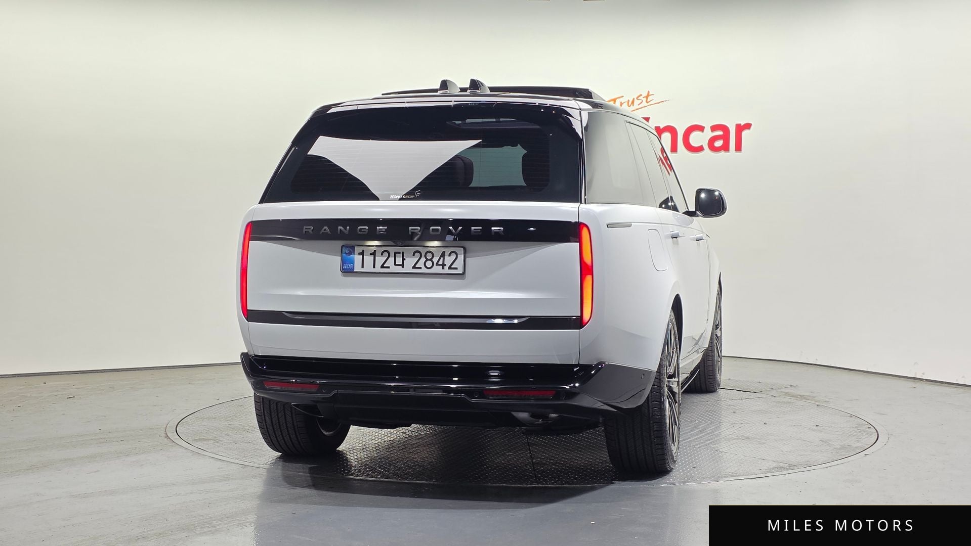 Land Rover Range Rover 2025 — миниатюра 4