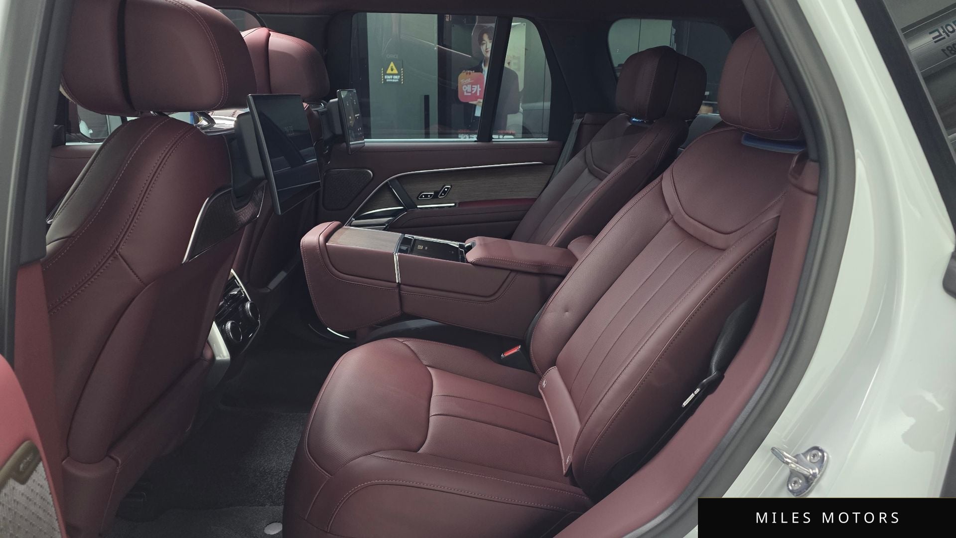Land Rover Range Rover 2025 — миниатюра 12